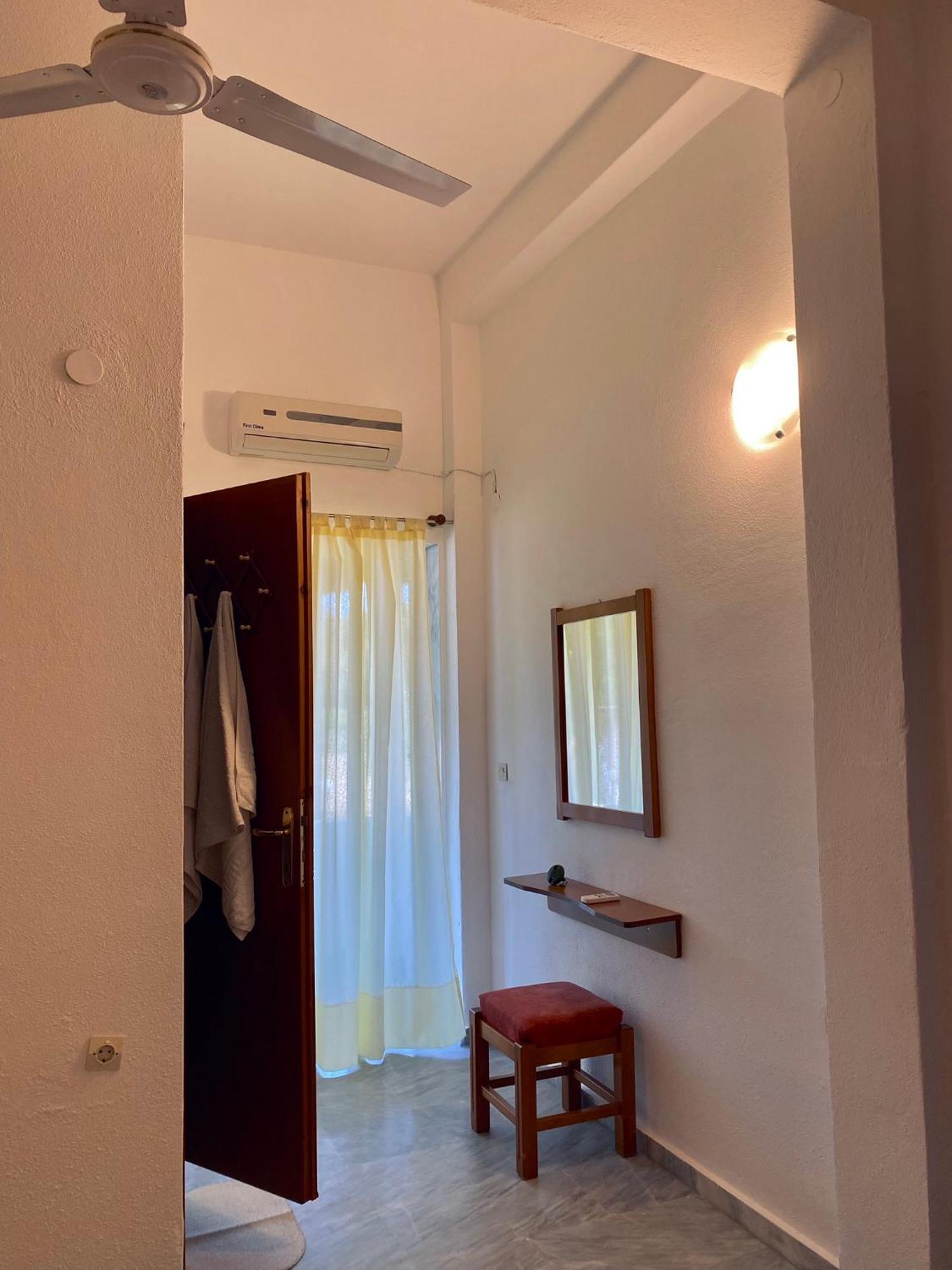 Possidi Kouslaka Apartment ภายนอก รูปภาพ